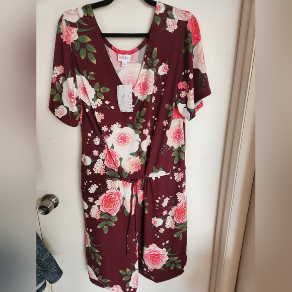 Lularoe xantha, large NWT, floral shorts romper. - Picture 1 of 3